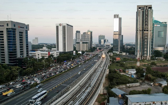 Tỷ giá giảm, nước Đông Nam Á này lo về "núi" nợ đang mang