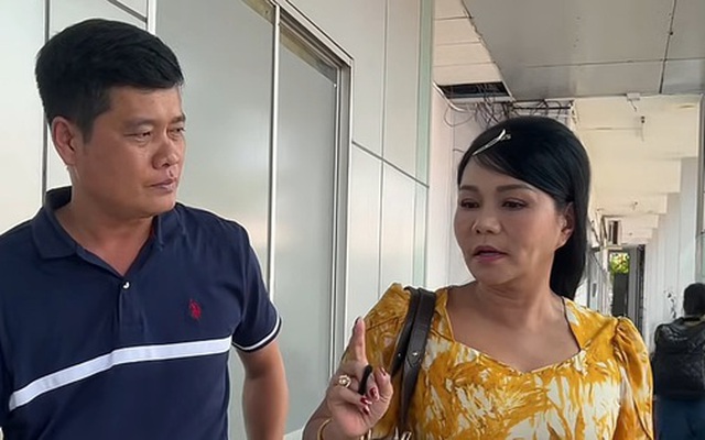 Nữ NSƯT từ Mỹ về bị ông trùm Điền Quân Khương Dừa bắt nộp phạt 5 triệu đồng