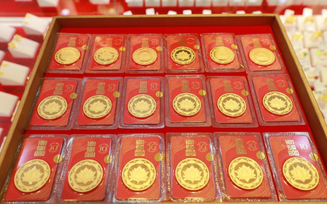 Ngày 4/12: Giá vàng SJC, vàng nhẫn đồng loạt giảm đến 1 triệu đồng/lượng