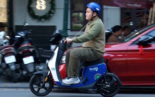 Xe điện khó gửi, xe xăng sẽ hạn chế, dân mạng rủ nhau đi buýt, xe đạp công cộng