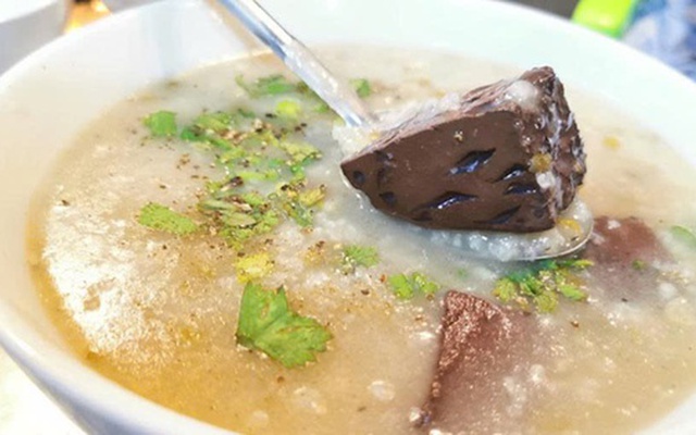 Tiết canh vịt của Việt Nam lọt vào top ẩm thực thế giới