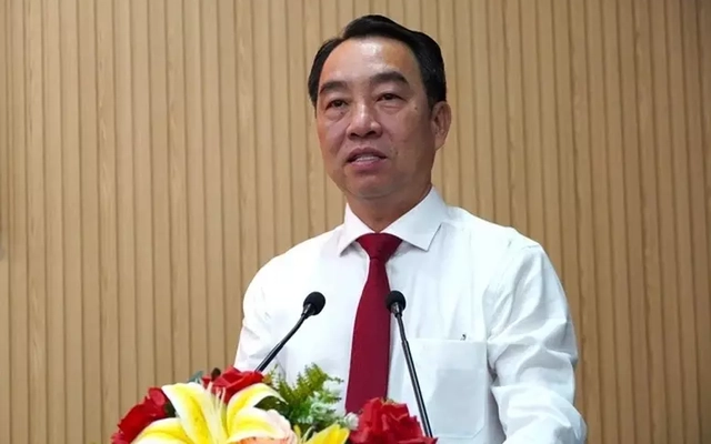 Phê chuẩn kết quả bầu, miễn nhiệm nhân sự chủ chốt tỉnh Cà Mau