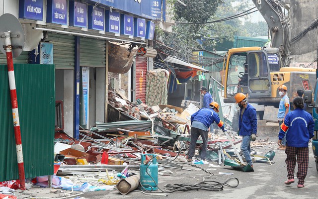 Hà Nội phá dỡ loạt công trình để làm tuyến đường ‘đắt nhất hành tinh’