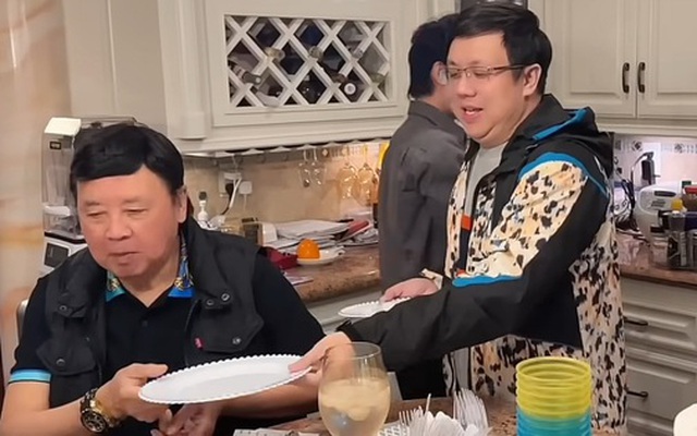 Nam NSƯT gia tộc lẫy lừng miền Nam mở tiệc tại Mỹ, cháu từ Việt Nam bay qua