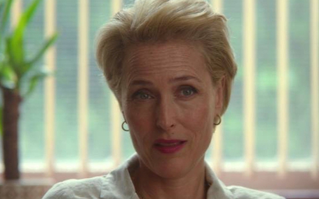 Xem Sex Education, tôi rưng rưng nước mắt nhớ lại những mâm cơm ngon lành nhưng lạnh ngắt của gia đình mình