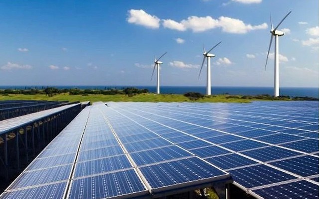 Xe điện chưa là gì, tỷ phú Phạm Nhật Vượng muốn đổ 3 tỷ USD xây VinWonders, Vinschool, Vinmec, làm điện mặt trời tại quốc gia đông dân nhất thế giới