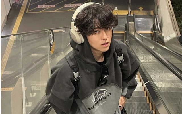 Người EQ cao hay để 3 thứ này trên bàn