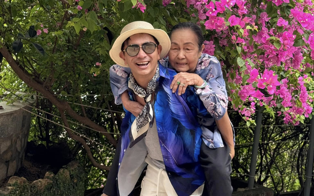 Nam nghệ sĩ là Giám đốc Nghệ thuật, 50 tuổi vẫn ở với mẹ: "Cuộc đời mình đừng trông chờ người khác"