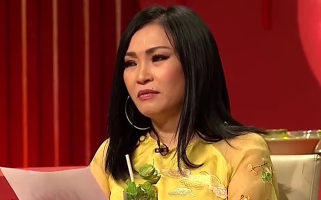 Nữ ca sĩ đầu tiên làm show ở sân vận động: "Tôi có 2 năng khiếu là đánh nhau và đá banh"