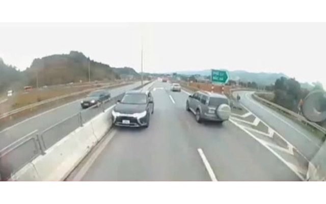 Nữ tài xế lái xe ngược chiều cao tốc bị phạt 35 triệu đồng, trừ 10 điểm bằng lái