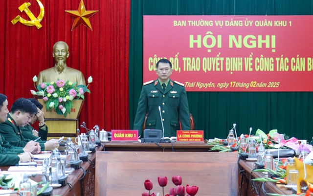 11 Đại tá - Chỉ huy trưởng, Chính ủy, Phó Chỉ huy trưởng... nghỉ chờ hưu, nghỉ hưu trước hạn tuổi