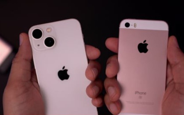 Điện thoại 'lọt lòng bàn tay' đã hết thời?