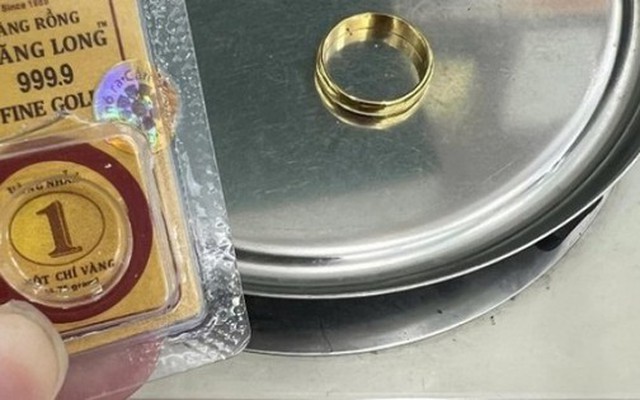 Mua chỉ vàng rẻ hơn cửa hàng 70 nghìn đồng, nhận cái kết đắng khi mang bán