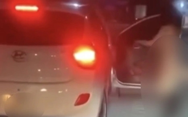 Vụ cô gái rơi khỏi ô tô đang chạy: Xử phạt nam thanh niên điều khiển xe