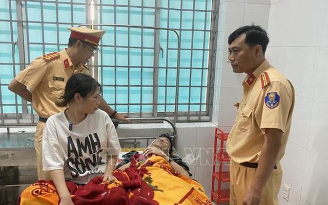 Vụ lật xe khách ở Phú Yên khiến 3 người chết: Lời kể hãi hùng của nạn nhân