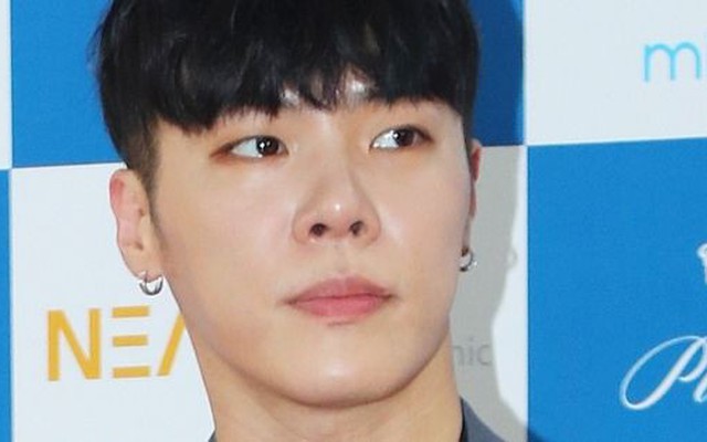 Nam ca sĩ 43 tuổi qua đời tại nhà riêng