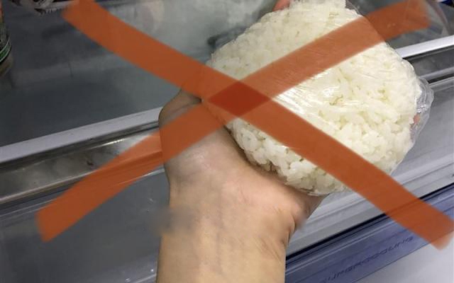 4 sai lầm tai hại khi bảo quản cơm trắng ngang tự “rước” vi khuẩn, bệnh tật vào người