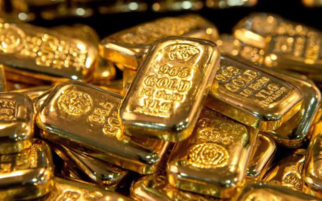 Mở chiếc vali đáng nghi, phát hiện 3,05 kg vàng