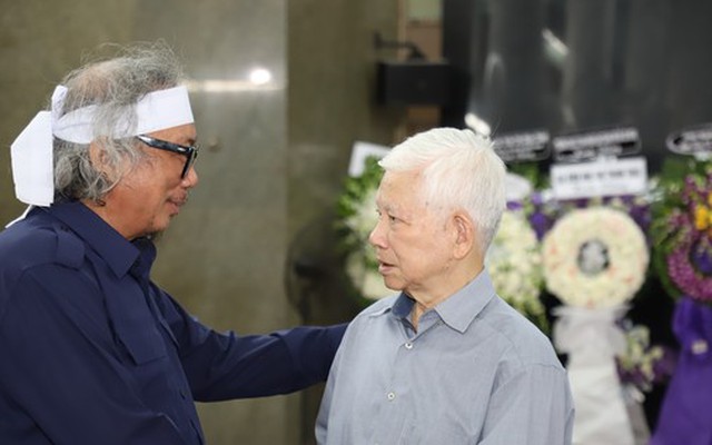 Nguyên Chủ tịch nước Nguyễn Minh Triết tiễn biệt tác giả 'Bài ca đất phương Nam'