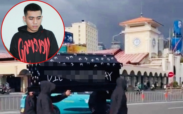 Vụ khiêng quan tài trước cổng chợ Bến Thành: Người quay, đăng clip lên TikTok bị xử lý thế nào?