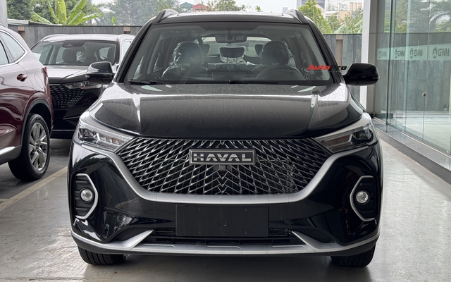 Ngồi thử Haval M6 dự kiến dưới 600 triệu tại đại lý: Rộng rãi nhưng tiện nghi hơi sơ sài, dùng giá rẻ cạnh tranh CX-5, Tucson