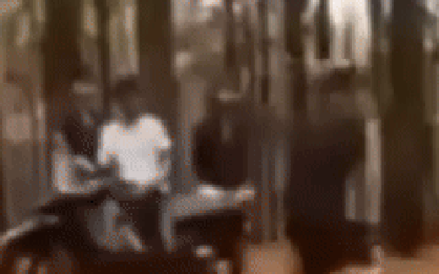 Triệu tập 4 thiếu niên vây đánh dã man nữ sinh lớp 7