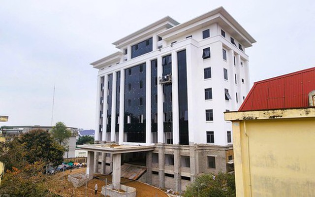 Sắp bỏ cấp huyện, vẫn điều chỉnh đầu tư xây trụ sở huyện từ 45 tỉ lên gần 53 tỉ đồng