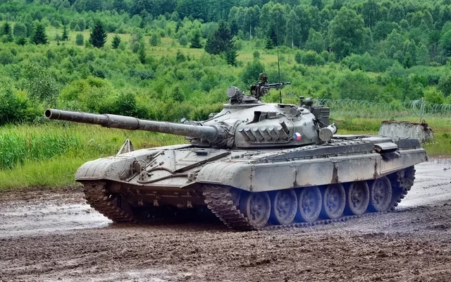 Cộng hòa Séc chuyển giao xe tăng T-72M1 cuối cùng cho chiến sự