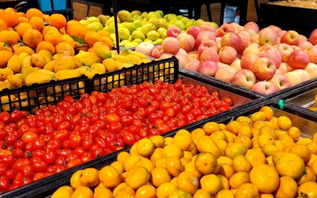 4 loại trái cây dễ bị "tiêm thuốc kích thích" nhất chợ, đặc biệt là cái số 3