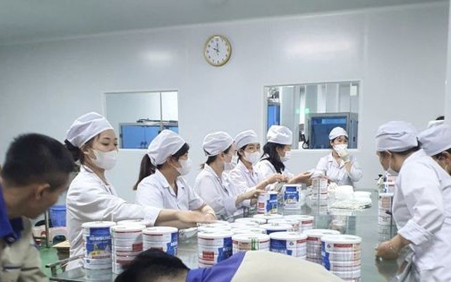Tận thấy 2 công ty sản xuất gần 600 loại sữa giả vừa bị triệt phá