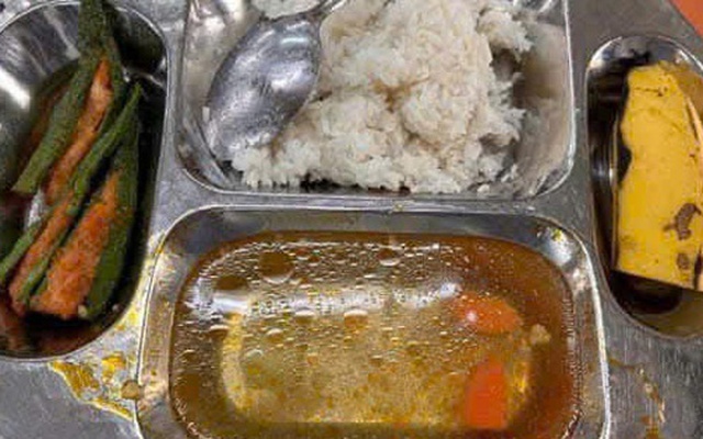 Đà Nẵng lại xuất hiện hình ảnh "bữa ăn bán trú lèo tèo"