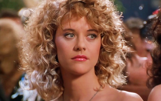 Mỹ nhân được mệnh danh "Ngọc nữ", nhan sắc thiên thần sụp đổ sau 1 đêm: Cái giá của 1 cái ôm trên phim trường?