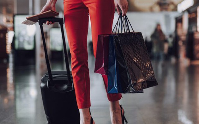 Vì sao không nên mặc legging khi đi máy bay, nếu biết rồi bạn có thay trang phục không?