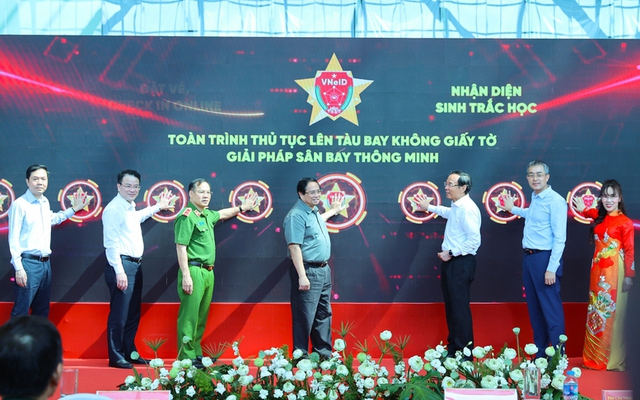 Thủ tướng đưa ra đề nghị quan trọng gì tại nhà ga nội địa lớn nhất Việt Nam trị giá 10.990 tỷ đồng?