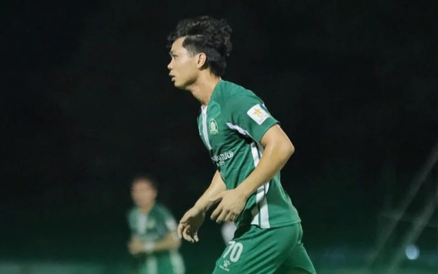 Bùng nổ bằng 2 siêu phẩm ngoạn mục, Công Phượng sáng cửa trở lại ĐTQG