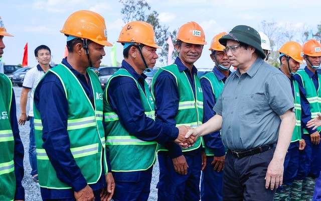 Kiểm tra công trình hơn 27.000 tỷ đồng, Thủ tướng yêu cầu thi công thần tốc, về đích chậm nhất ngày 19/12