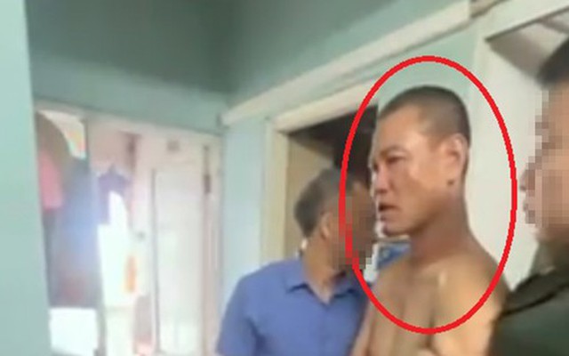 Hà Nội: Đối tượng dùng dao đâm người khác rồi cố thủ trong chung cư