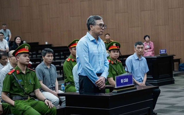 Cựu thứ trưởng Hoàng Quốc Vượng khai nhận 1,5 tỉ đồng nhưng "không nhớ khi nào"