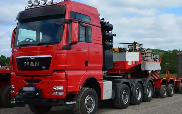 Cục Đăng kiểm Việt Nam thông tin xe siêu trường, siêu trọng 'nằm' phơi nắng