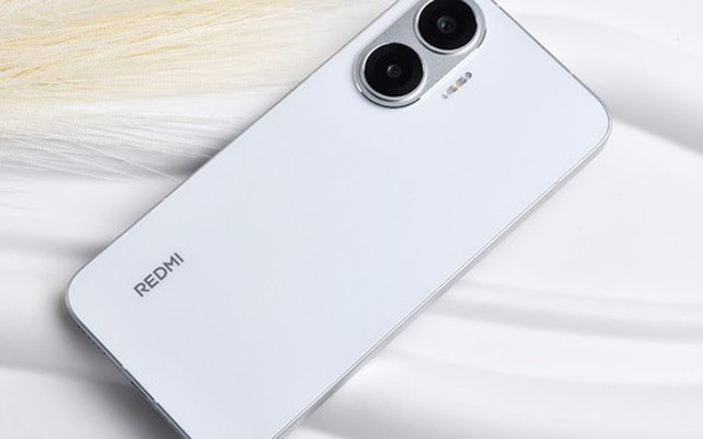 Ngắm kỹ điện thoại mới của Xiaomi: Pin khủng 7.550mAh "phá đảo" phân khúc, chip Snapdragon 8s Gen 4 cực mạnh, chống nước IP69, giá cực ngon