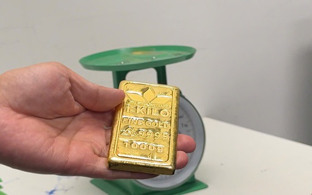 Phát hiện người nước ngoài vận chuyển vàng vào Việt Nam qua sân bay Nội Bài