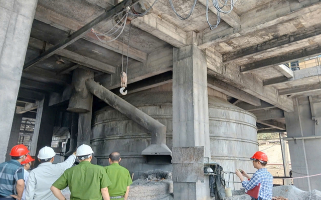 Nổ bể tôi xỉ ở Lào Cai, 2 công nhân bị bỏng