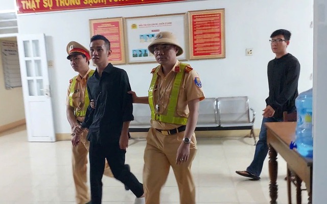 "Tìm bạn gái, chu cấp mỗi tháng 30 đến 35 triệu", thanh niên bị truy bắt sau khi đạt được thỏa thuận