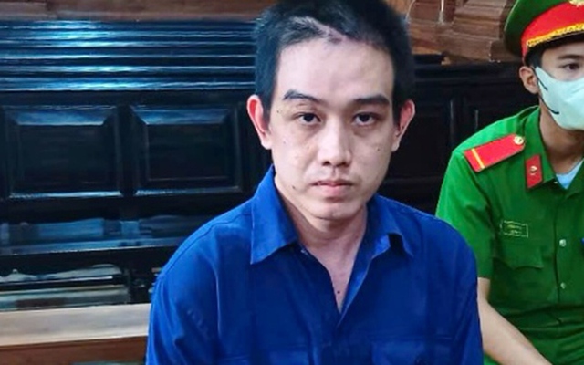 Thu tiền 2.251 hồ sơ đăng ký xe mà không viết biên lai, cựu CSGT trả giá 15 năm tù