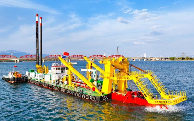 "Thủy quái" đào sâu 25m, nạo vét 2.000 mét khối bùn/giờ: Một quốc gia khẳng định trình độ đẳng cấp TG