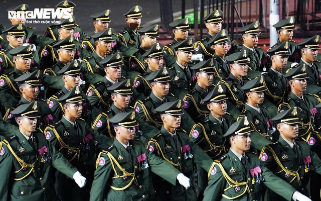 Xem quân đội Lào, Campuchia lần đầu tham gia tổng hợp luyện ở TP.HCM