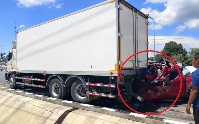 Cả gia đình đi ô tô gặp nạn rồi tử vong, nhìn thành viên duy nhất còn sống sót khiến ai cũng ái ngại