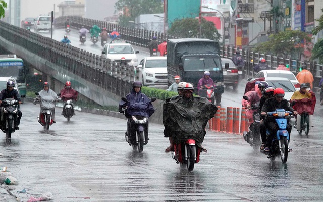 Sáng mai, miền Bắc mưa to, nhiệt độ giảm