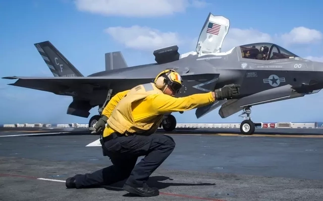 F-35 mang sức mạnh của F-47