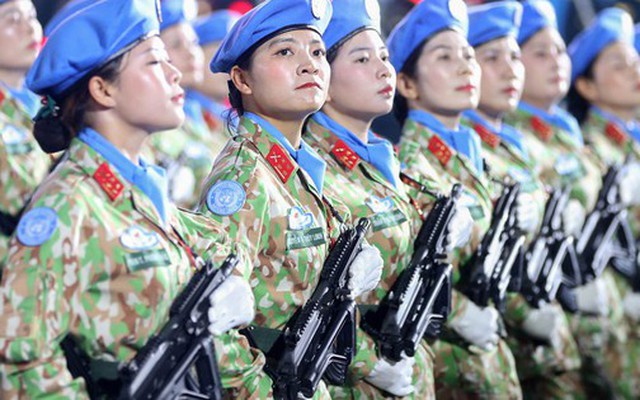 Hào hùng diễu binh, diễu hành Đại lễ 30-4